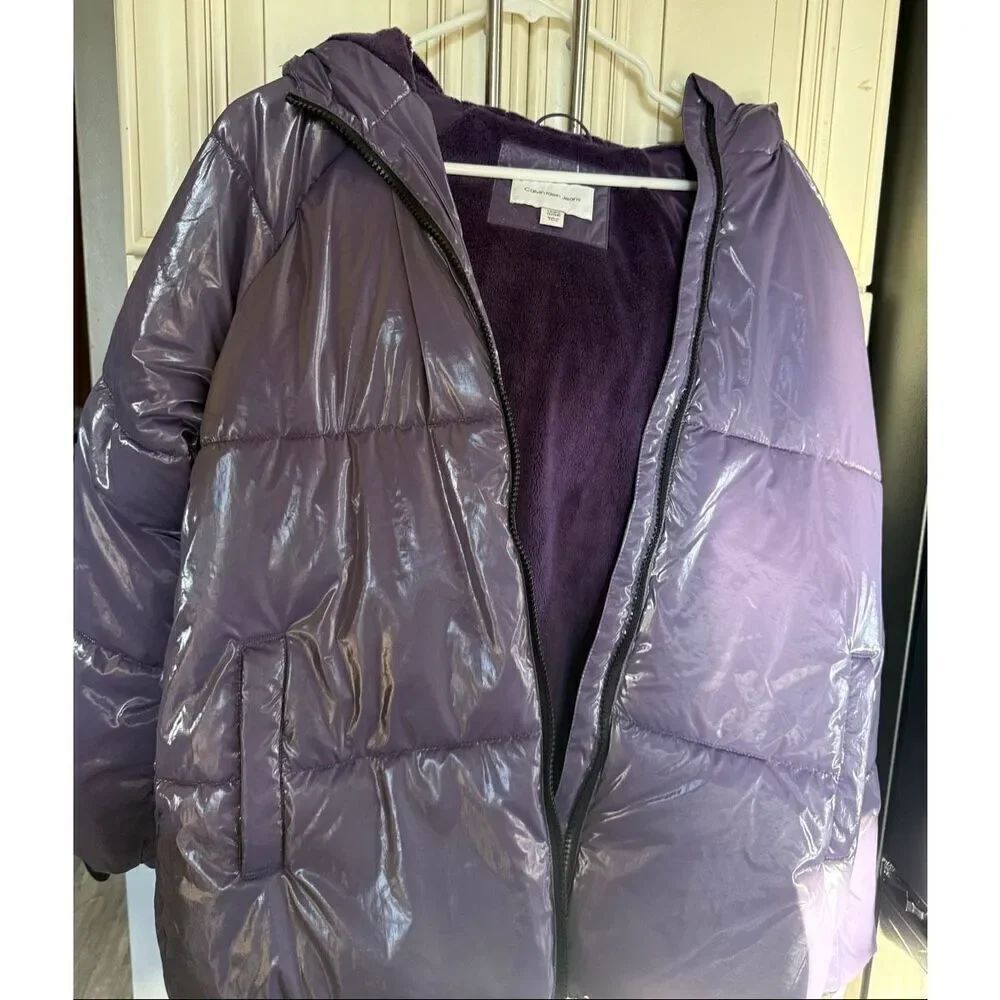 Calvin Klein Jeans Girls Plush Lined Liquid Shine Puffer Jacket Purple Large NWT